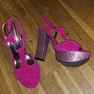 NWOT Gorgeous! Bertinni size 11 platform sandals